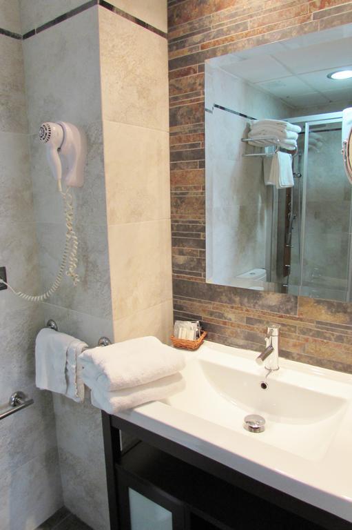 Apartamentos Turisticos Las Nieves Granada Ngoại thất bức ảnh