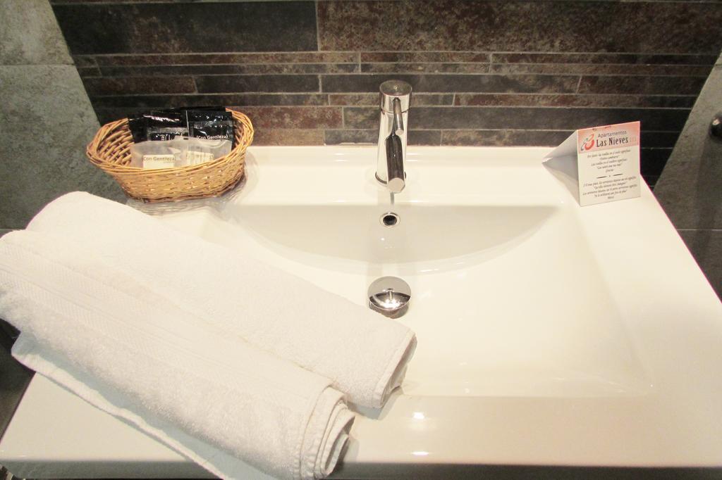Apartamentos Turisticos Las Nieves Granada Ngoại thất bức ảnh