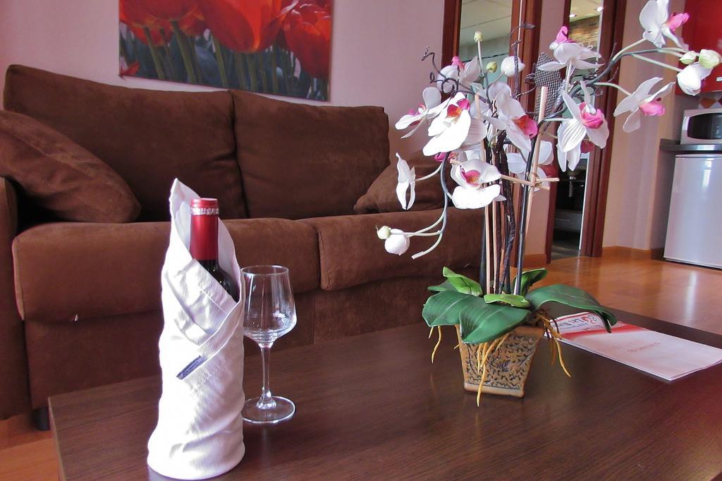 Apartamentos Turisticos Las Nieves Granada Ngoại thất bức ảnh