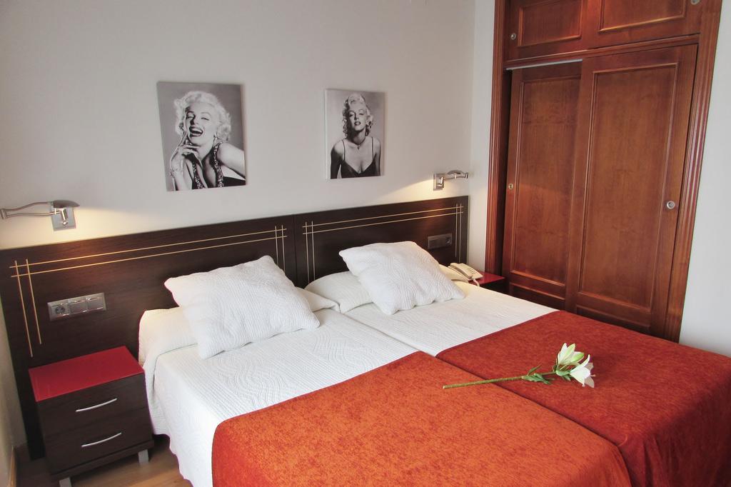 Apartamentos Turisticos Las Nieves Granada Ngoại thất bức ảnh