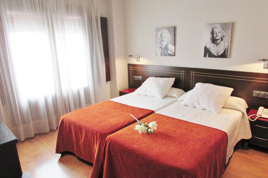 Apartamentos Turisticos Las Nieves Granada Ngoại thất bức ảnh
